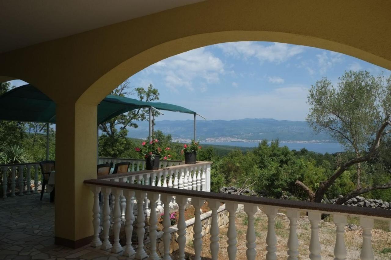 Apartment Hilltop