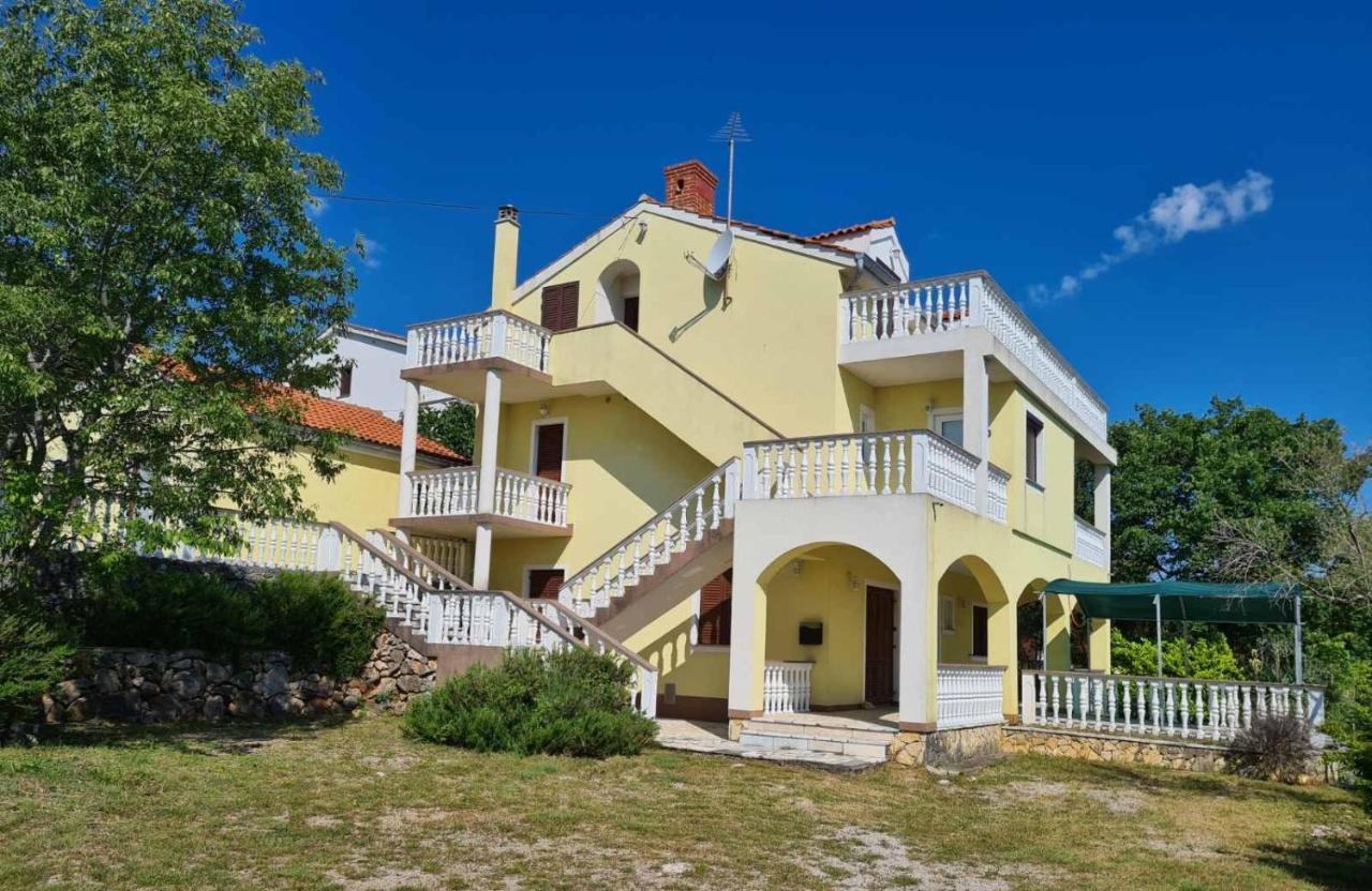 Hilltop Apartment