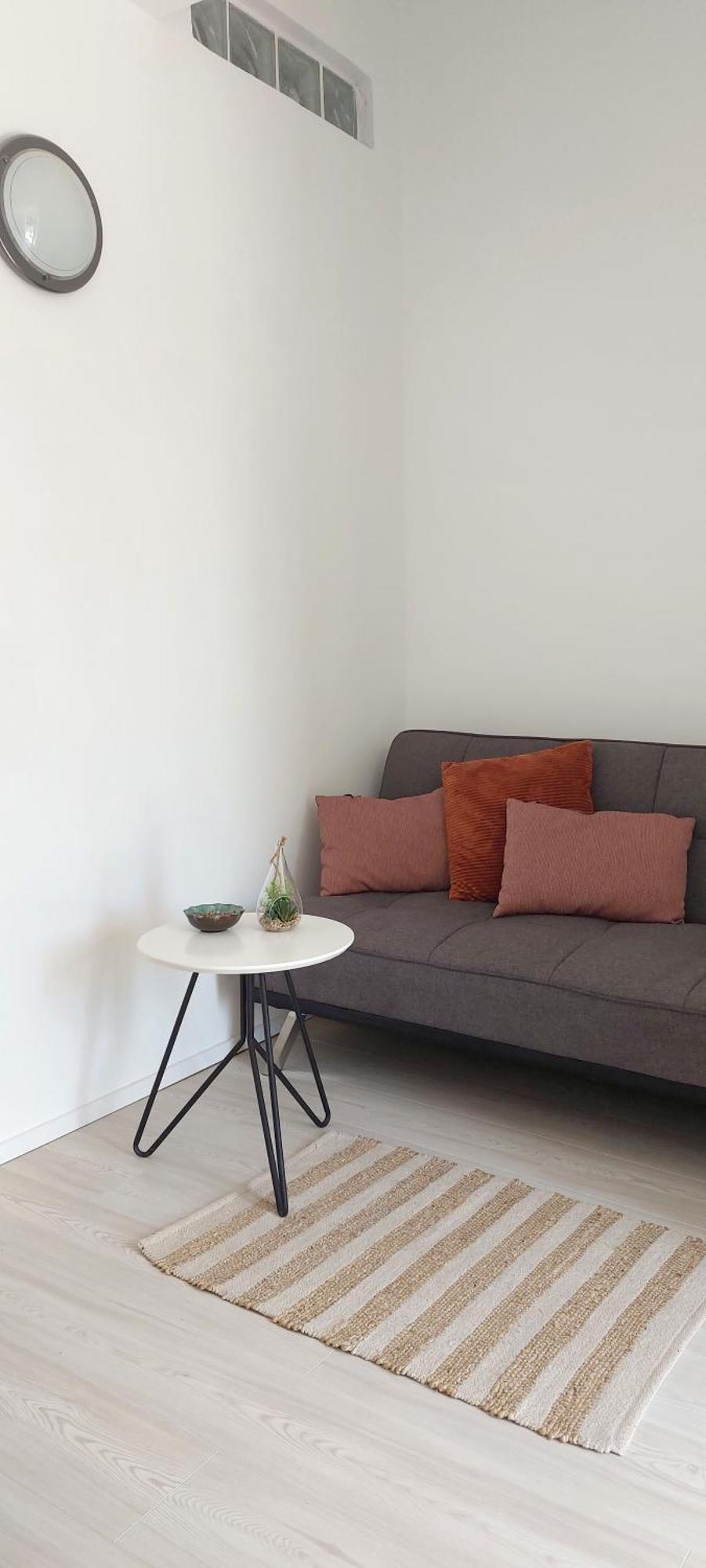 Hilltop Apartment *